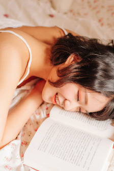 女人高潮时会一拱一拱的吗
